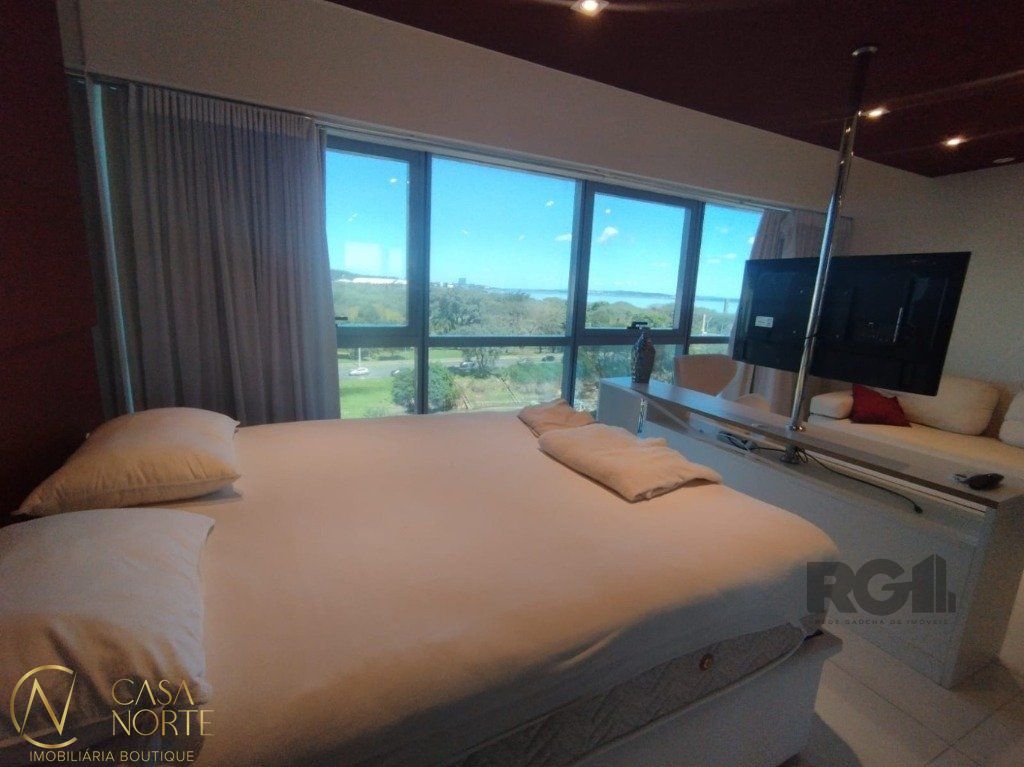 Apartamento à venda com 1 quarto, 42m², 1 suíte, 1 vaga, Avenida Borges de Medeiros no bairro Praia de Belas em Porto Alegre