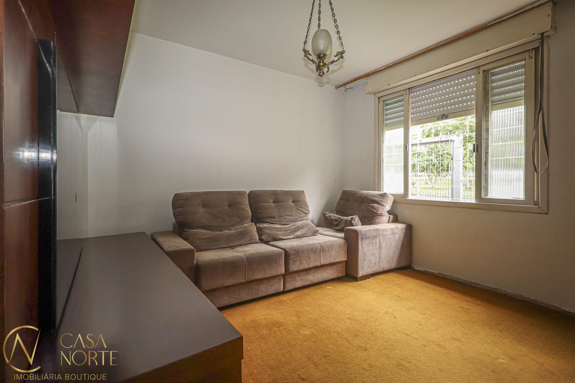 Casa à venda com 3 quartos, 114m², 1 suíte, 3 vagas, Avenida Nilo Ruschel no bairro Morro Santana em Porto Alegre