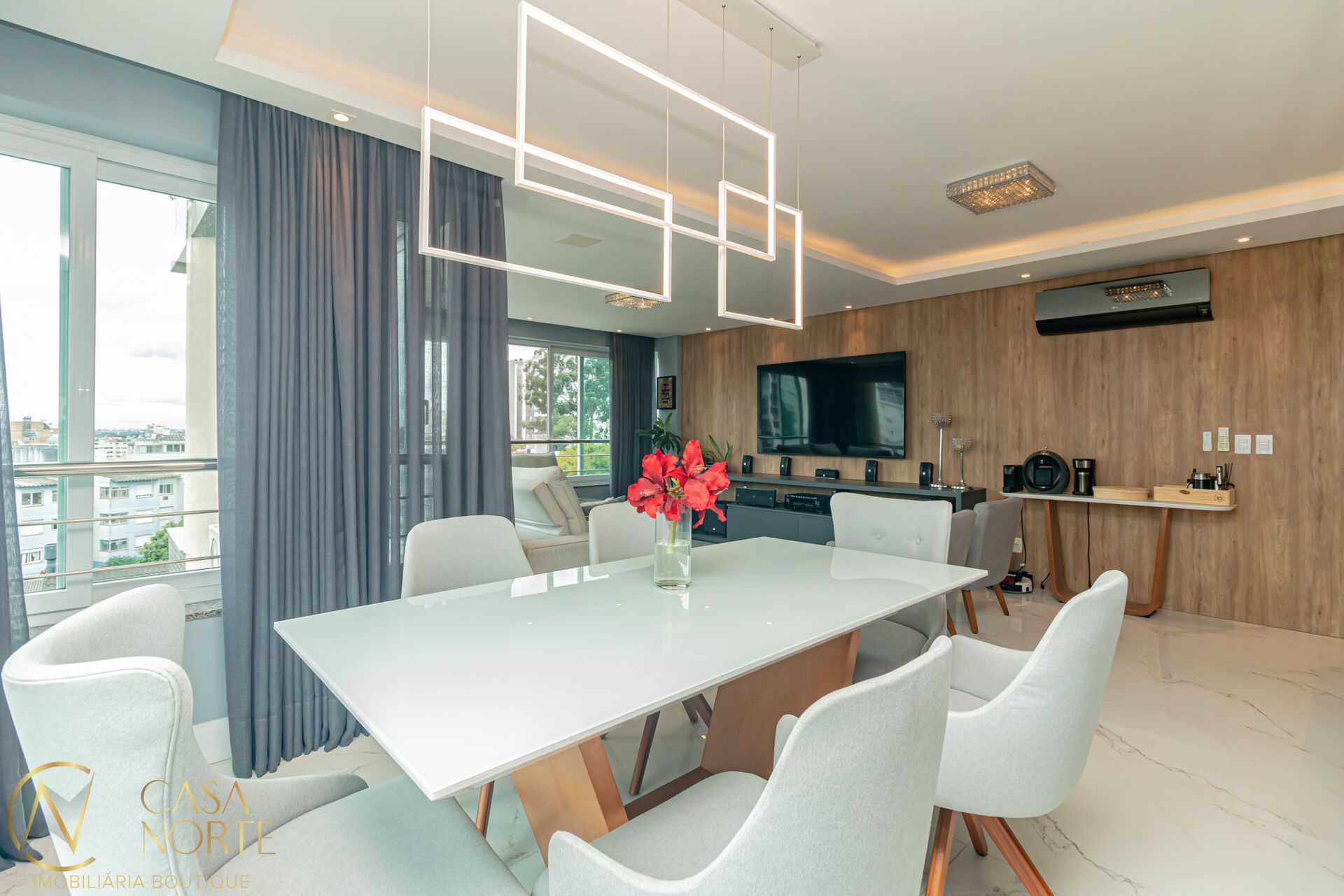 Apartamento à venda com 3 quartos, 105m², 1 suíte, 3 vagas, Rua General Pedro Bittencourt no bairro Boa Vista em Porto Alegre