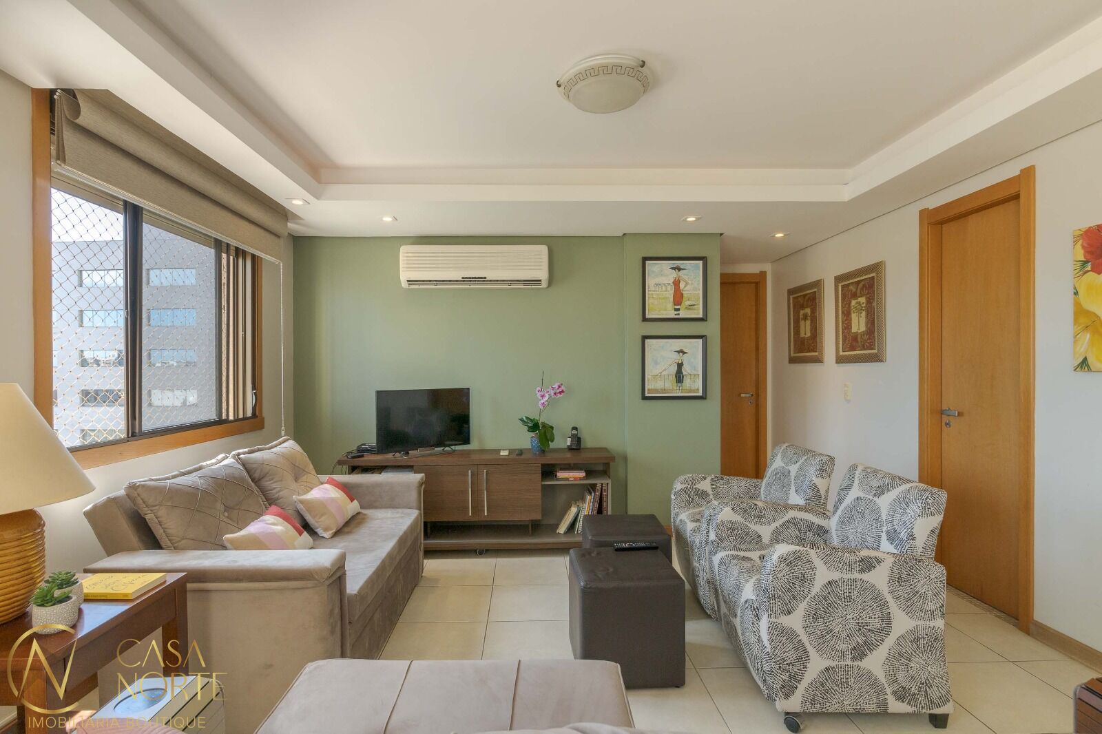 Apartamento à venda com 3 quartos, 87m², 1 suíte, 2 vagas, Avenida Grécia no bairro Passo da Areia em Porto Alegre