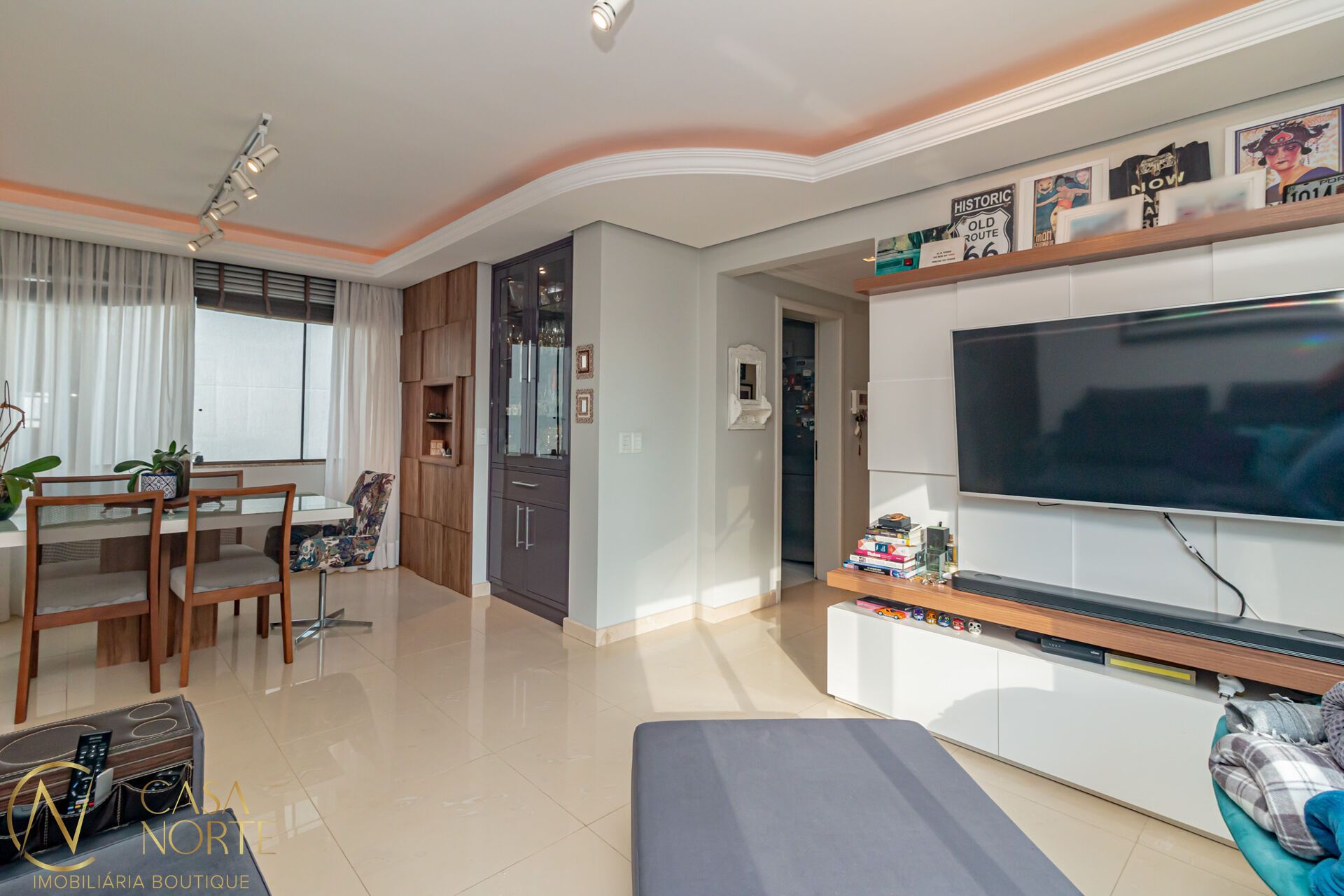 Apartamento à venda com 3 quartos, 93m², 1 suíte, 2 vagas, Rua João Abbott no bairro Petrópolis em Porto Alegre