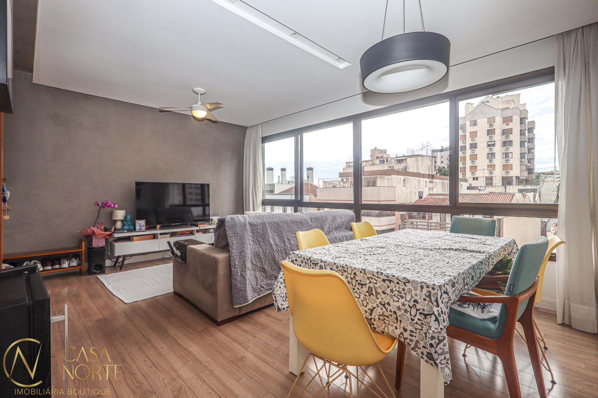 Apartamento à venda com 2 quartos, 73m², 1 suíte, 1 vaga, Rua Carlos Von Koseritz no bairro São João em Porto Alegre