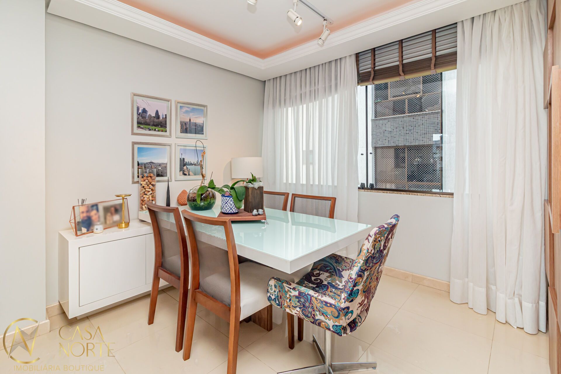 Apartamento à venda com 3 quartos, 93m², 1 suíte, 2 vagas, Rua João Abbott no bairro Petrópolis em Porto Alegre