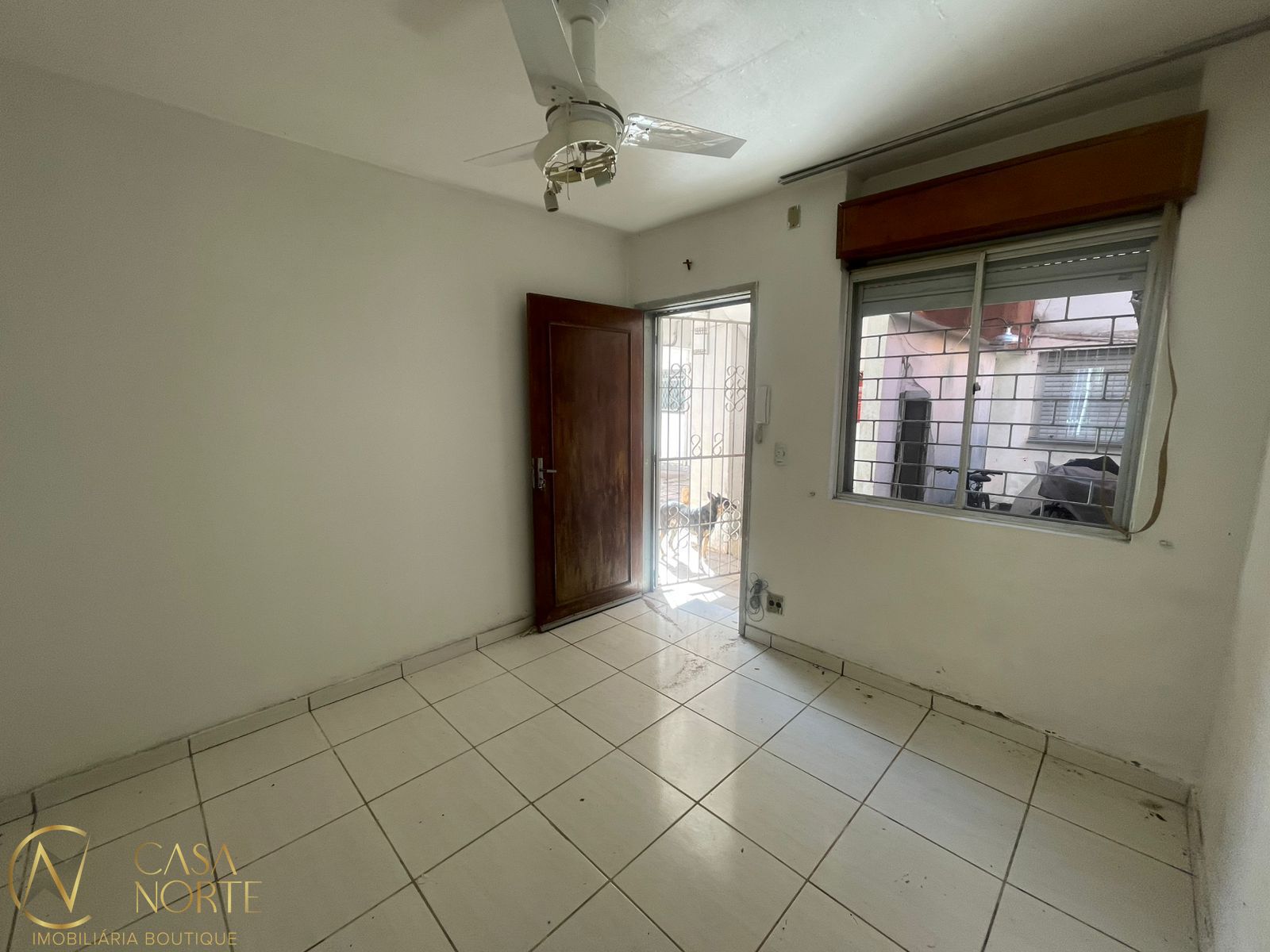 Apartamento à venda com 2 quartos, 46m², 1 vaga, Rua dos Maias no bairro Rubem Berta em Porto Alegre