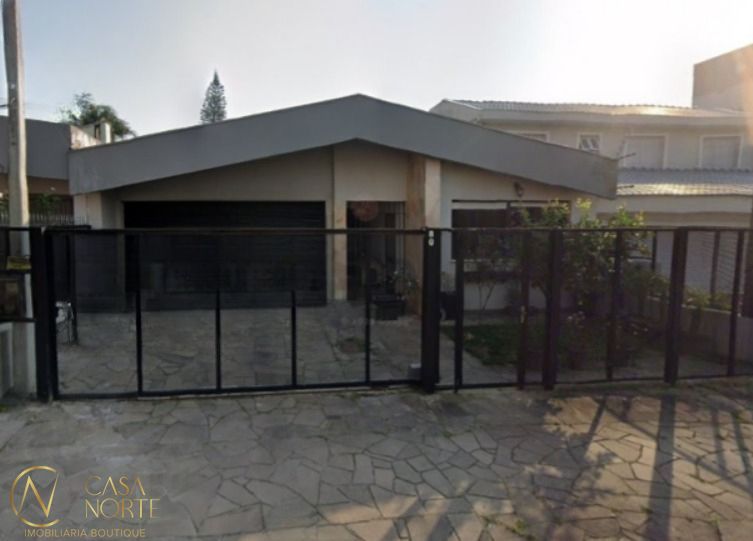 Casa à venda com 3 quartos, 255m², 2 suítes, 4 vagas, Avenida Doutor Walter Só Jobim no bairro Jardim Lindóia em Porto Alegre