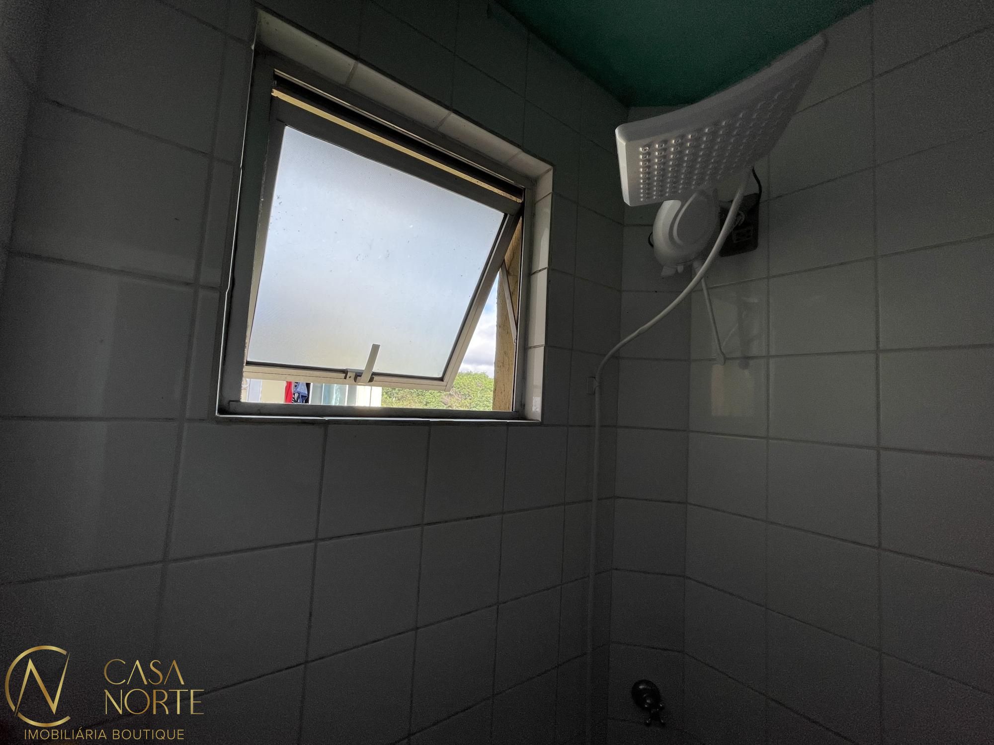 Apartamento à venda com 2 quartos, 40m², 1 vaga, Rua Paulo Renato Ketzer de Souza no bairro Rubem Berta em Porto Alegre