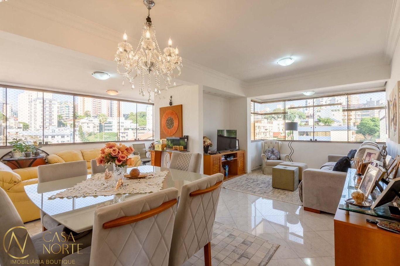 Apartamento à venda com 3 quartos, 100m², 1 suíte, 2 vagas, Rua Portugal no bairro Higienópolis em Porto Alegre