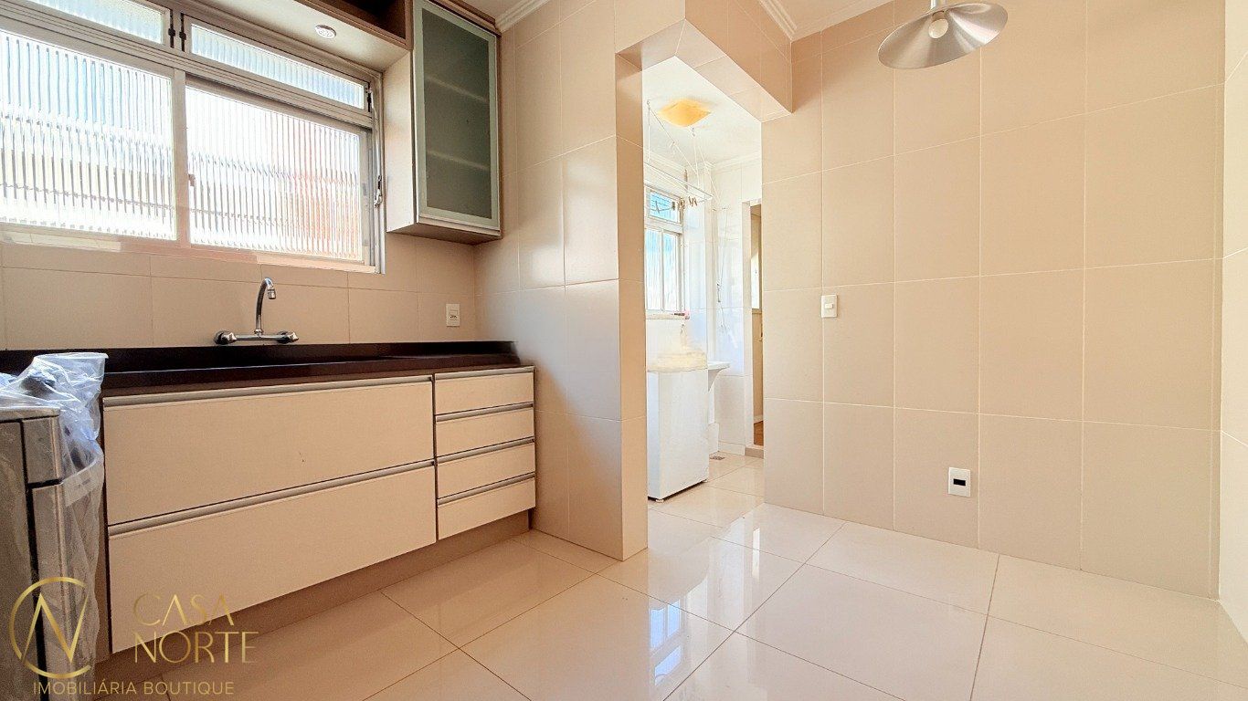 Apartamento à venda com 2 quartos, 75m², 1 vaga, Rua Edmundo Bastian no bairro Cristo Redentor em Porto Alegre