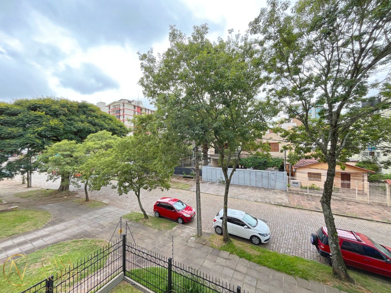 Apartamento à venda com 3 quartos, 85m², 1 suíte, 1 vaga, Rua Doutor Armando Barbedo no bairro Tristeza em Porto Alegre