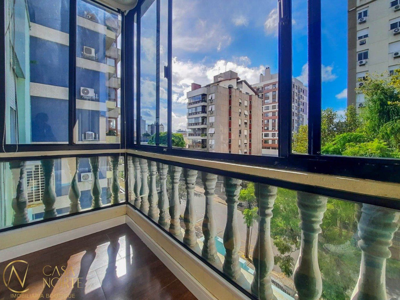 Apartamento à venda com 1 quarto, 48m², 1 vaga, Rua Fernando Cortez no bairro Cristo Redentor em Porto Alegre