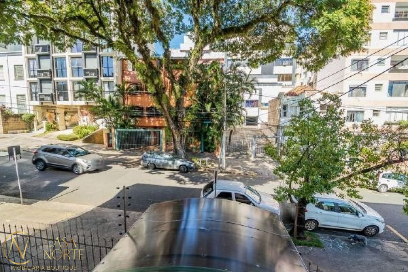 Apartamento à venda com 3 quartos, 101m², 1 vaga, Avenida Caçapava no bairro Petrópolis em Porto Alegre