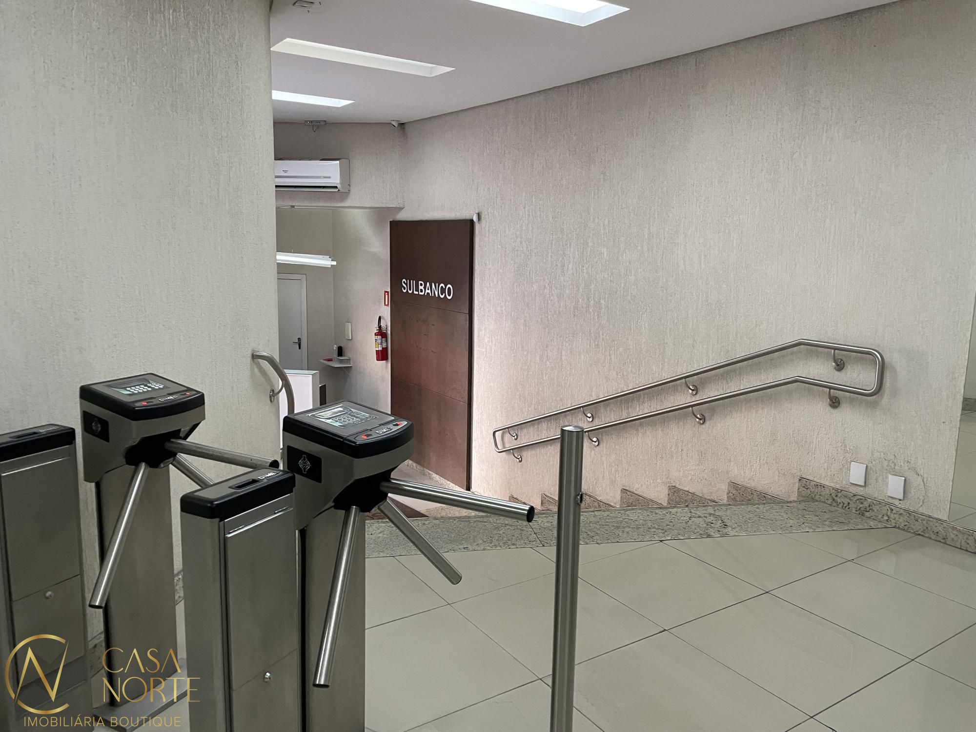 Sala Comercial à venda com 2 quartos, 73m², Avenida Farrapos no bairro Floresta em Porto Alegre