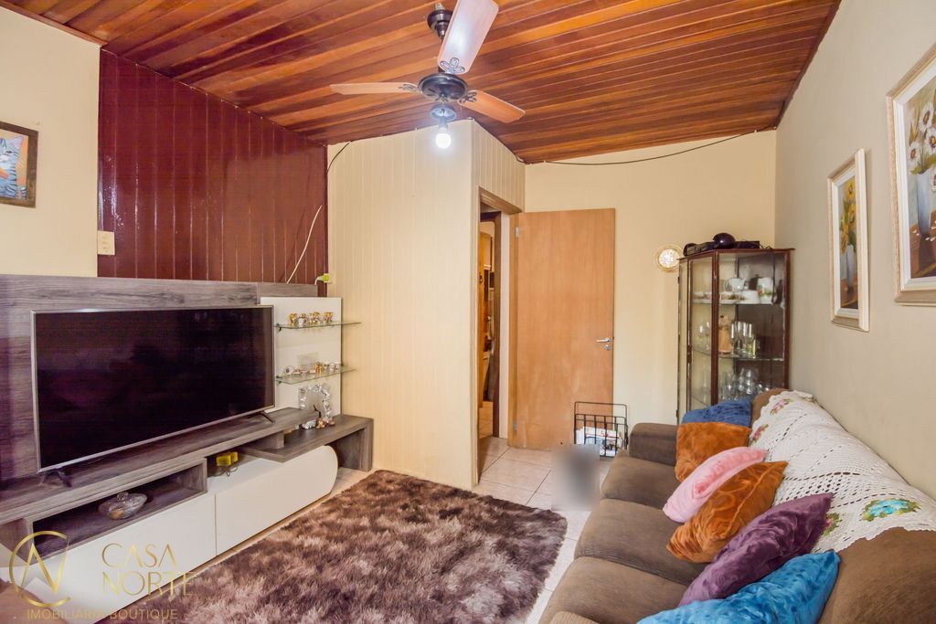 Casa à venda com 4 quartos, 180m², 5 vagas, Rua Carlos Von Koseritz no bairro São João em Porto Alegre
