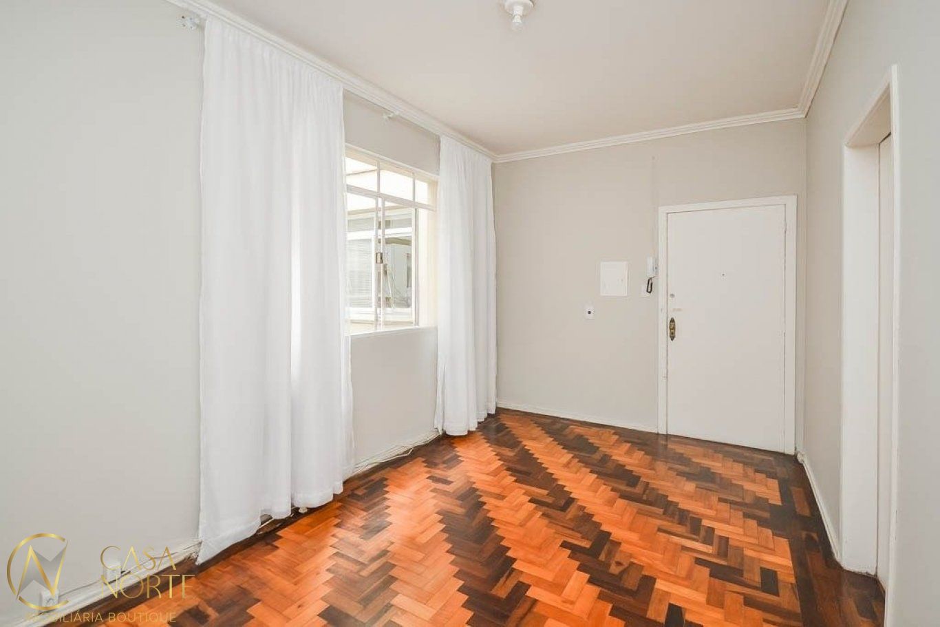 Apartamento à venda com 2 quartos, 69m², Avenida Getúlio Vargas no bairro Menino Deus em Porto Alegre