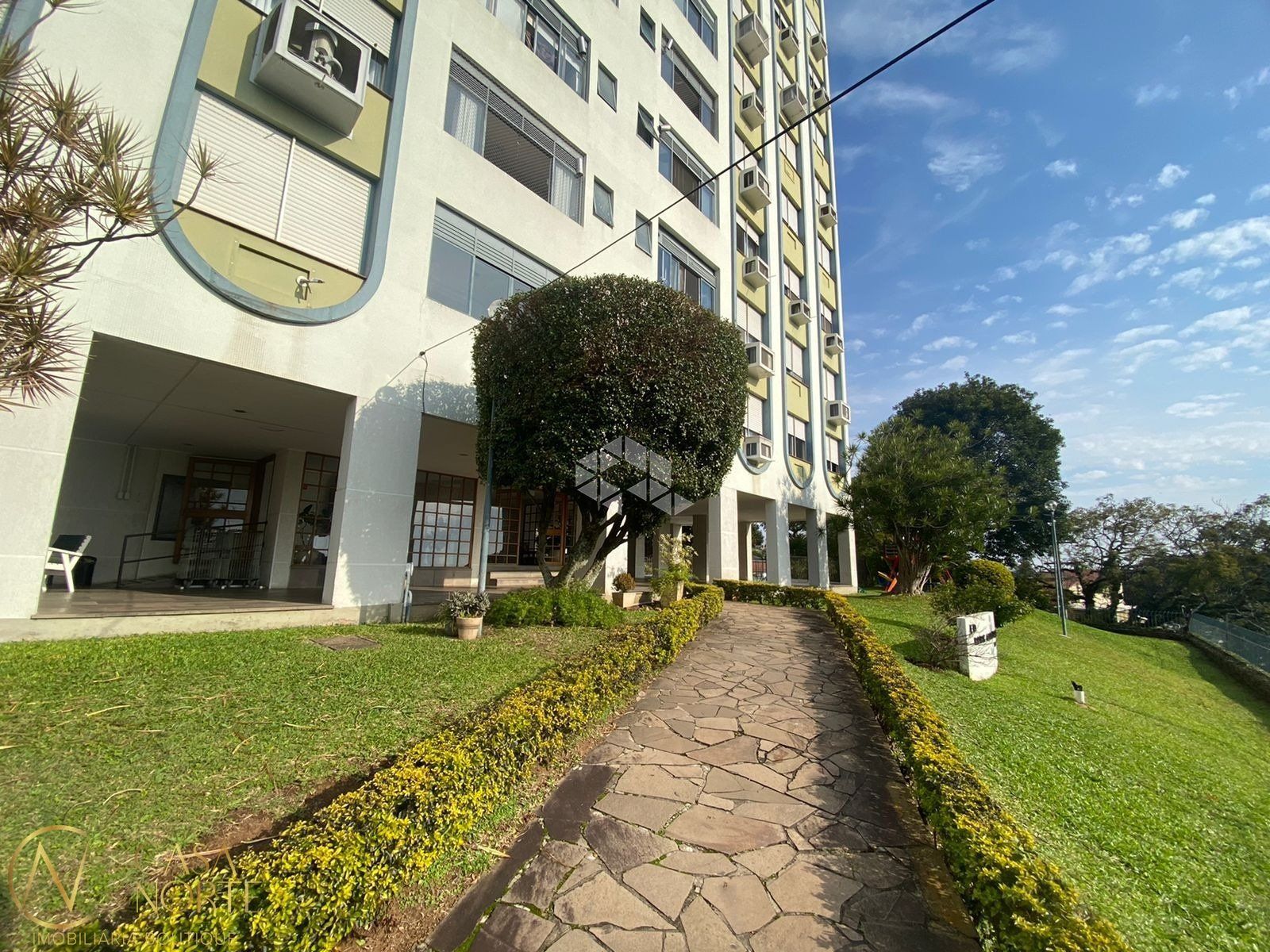 Apartamento à venda com 3 quartos, 106m², 1 suíte, 1 vaga, Rua Catumbi no bairro Medianeira em Porto Alegre