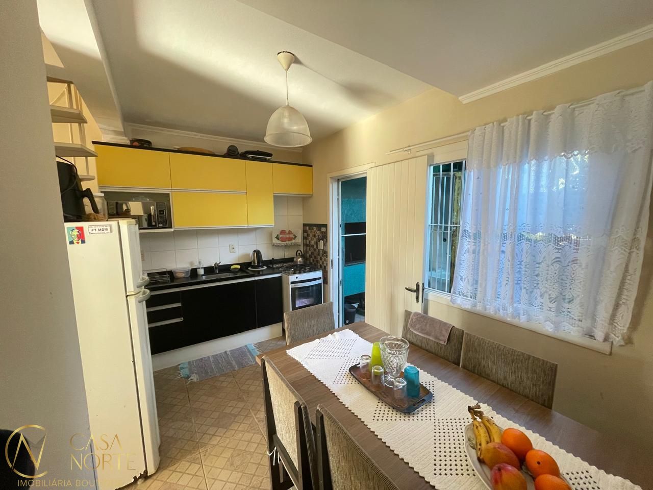 Casa à venda com 3 quartos, 92m², 1 suíte, 2 vagas, Rua Landel de Moura no bairro Tristeza em Porto Alegre