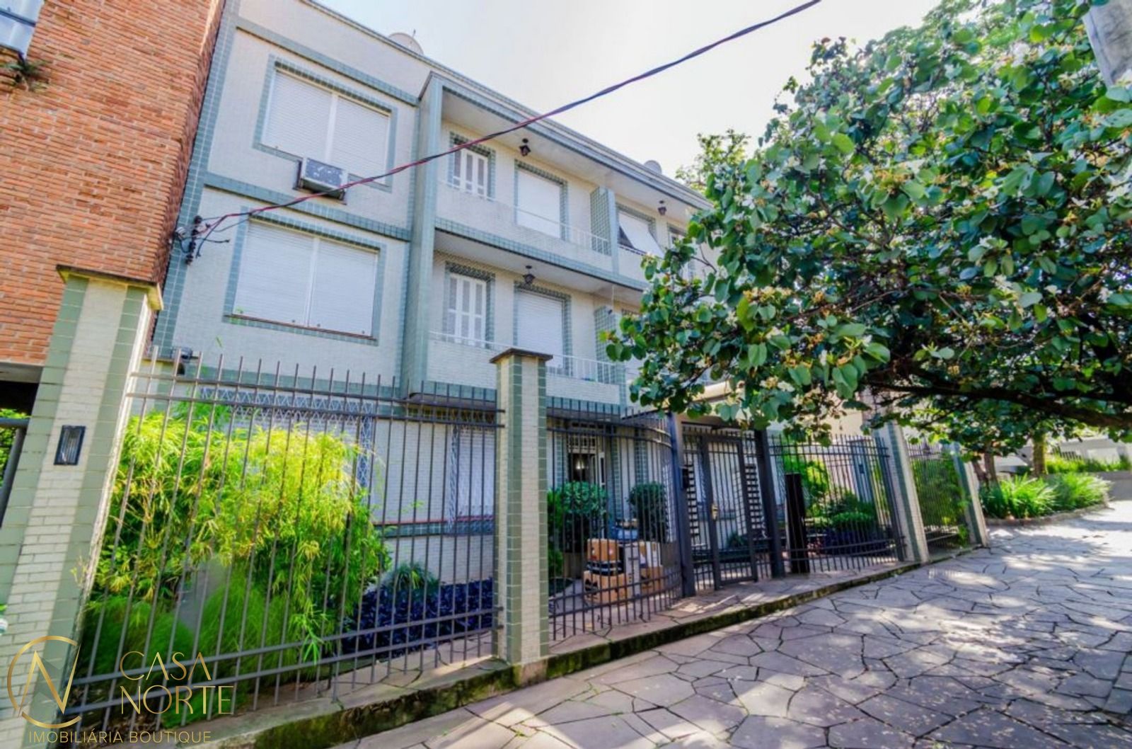 Apartamento à venda com 2 quartos, 57m², Rua Marques do Pombal no bairro Auxiliadora em Porto Alegre