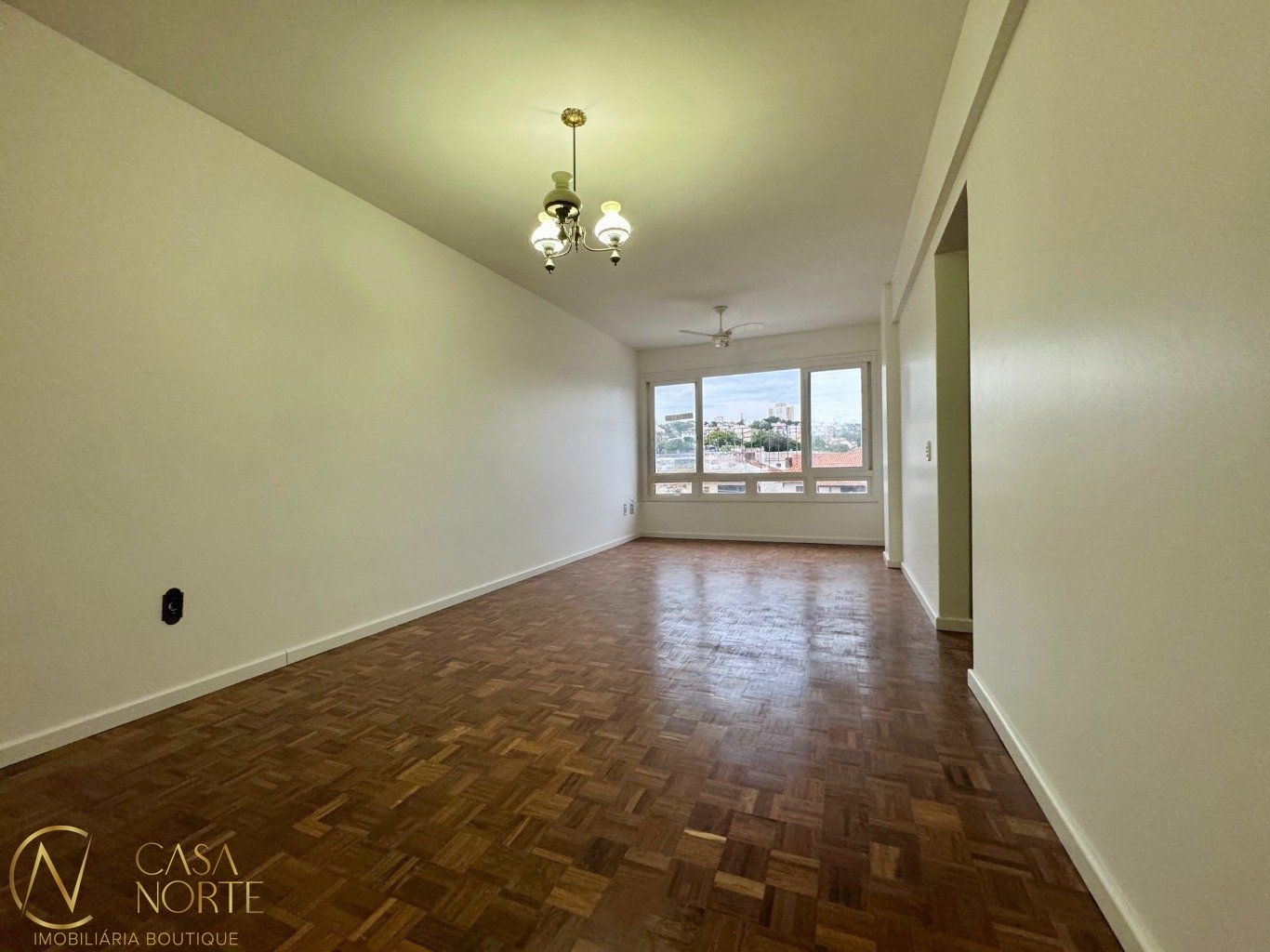 Apartamento à venda com 2 quartos, 81m², 1 vaga, Avenida Coronel Gastão Haslocher Mazeron no bairro Medianeira em Porto Alegre