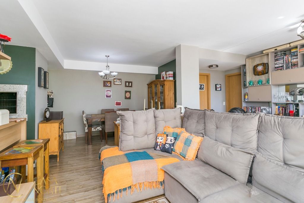 Apartamento à venda com 3 quartos, 84m², 1 suíte, 1 vaga, Rua Mauro Guedes de Oliveira no bairro Jardim Lindóia em Porto Alegre