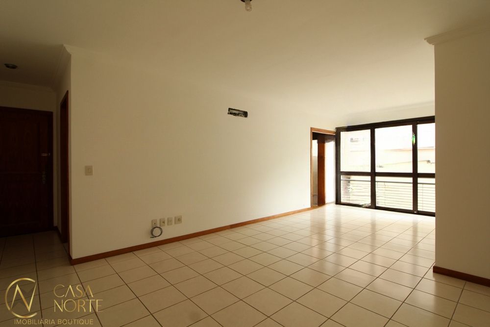 Apartamento à venda com 2 quartos, 86m², 1 suíte, 1 vaga, Rua Santo Antônio no bairro Floresta em Porto Alegre