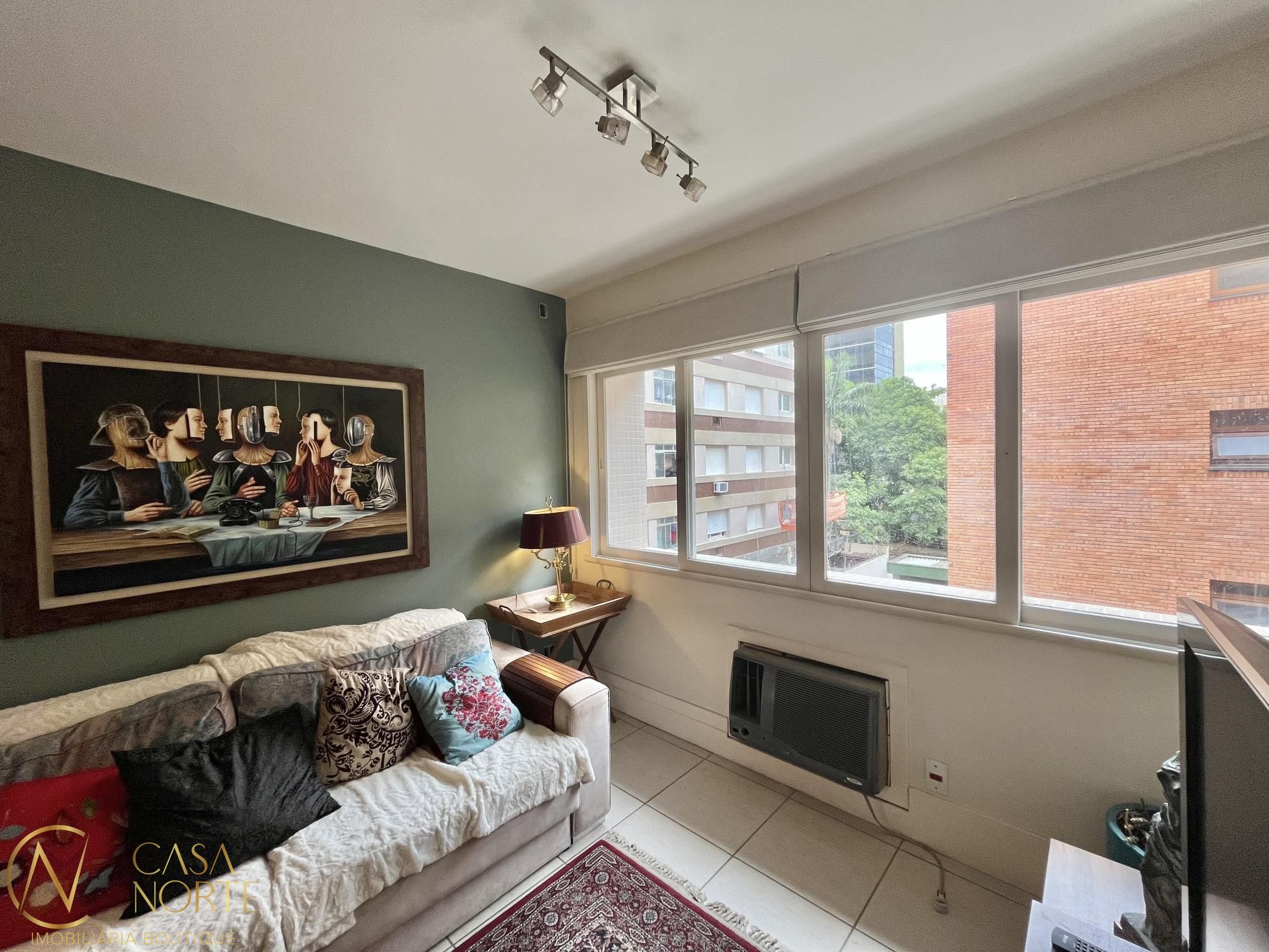Apartamento à venda com 2 quartos, 70m², 1 vaga, Rua Dom Pedro II no bairro Auxiliadora em Porto Alegre