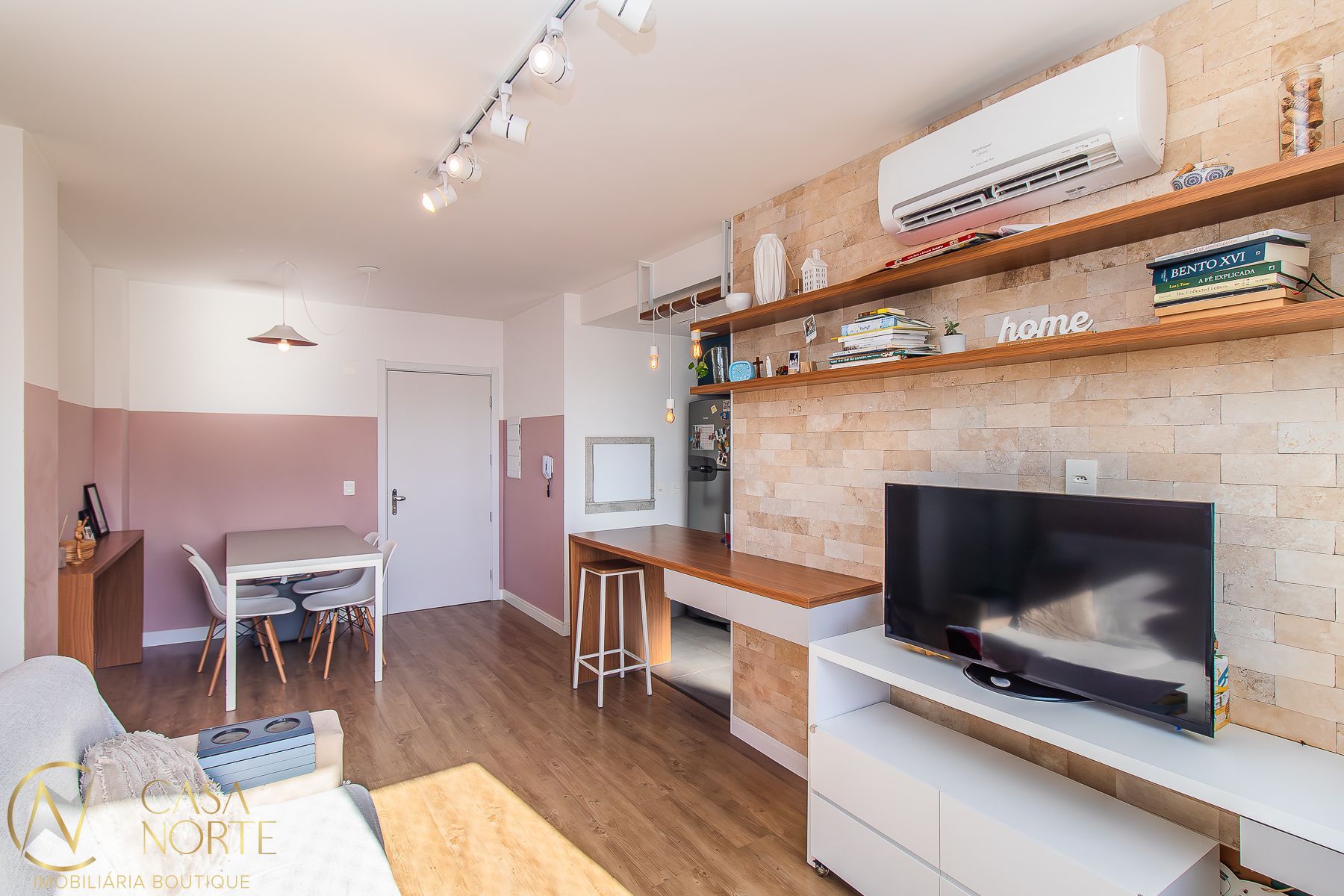 Apartamento à venda com 2 quartos, 65m², 1 suíte, 1 vaga, Travessa Jaguarão no bairro Higienópolis em Porto Alegre