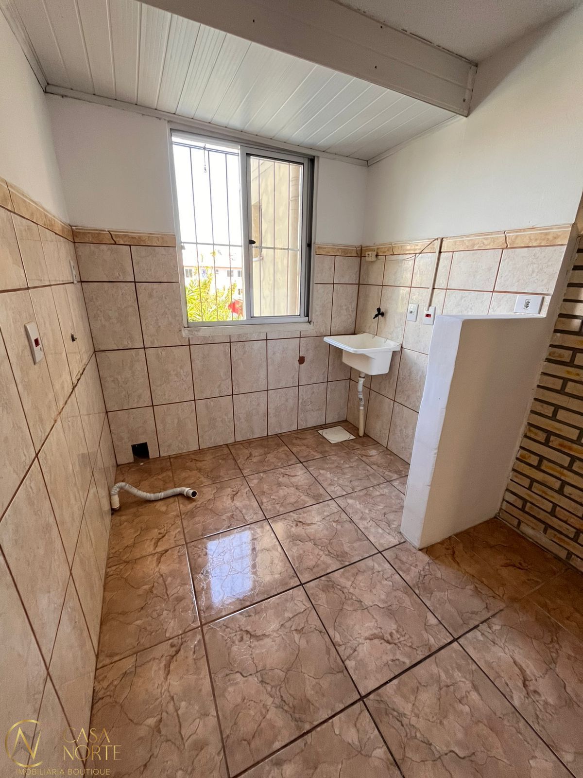 Apartamento à venda com 2 quartos, 38m², 1 vaga, Beco Pedro Rodrigues Bittencourt no bairro Vila Nova em Porto Alegre