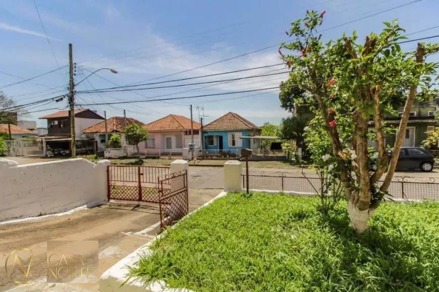 Terreno à venda  com 330m², Rua Domingos Martins no bairro Cristo Redentor em Porto Alegre