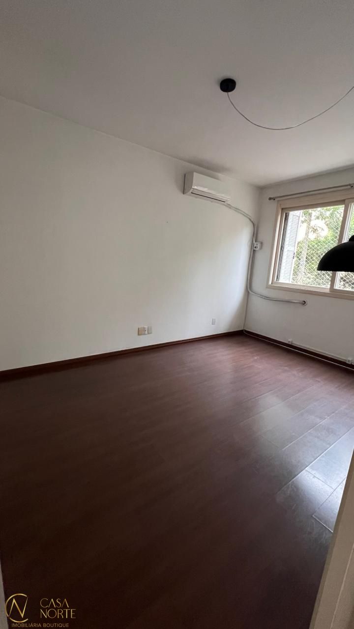 Apartamento à venda com 2 quartos, 60m², Rua Portugal no bairro São João em Porto Alegre