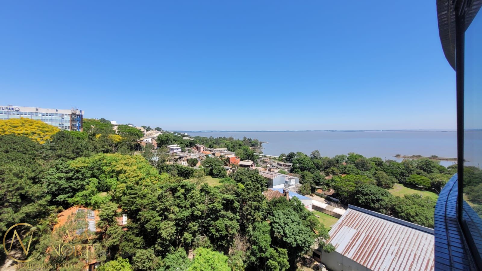 Apartamento à venda com 3 quartos, 88m², 1 suíte, 1 vaga, Avenida Diário de Notícias no bairro Cristal em Porto Alegre