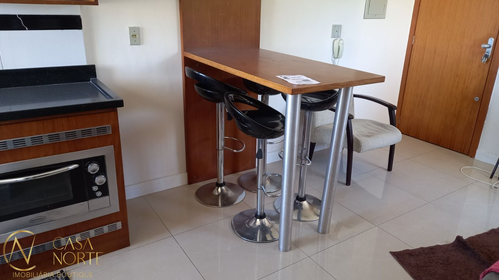 Apartamento à venda com 2 quartos, 38m², 1 vaga, Estrada Cristiano Kraemer no bairro Vila Nova em Porto Alegre