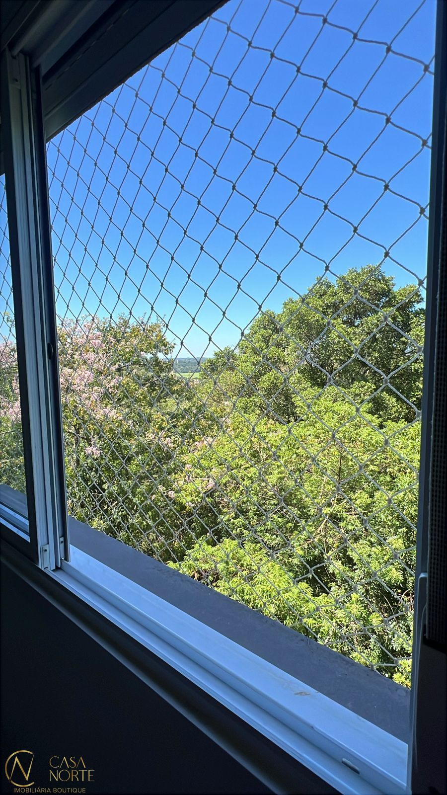 Apartamento à venda com 2 quartos, 47m², 1 vaga, Estrada João de Oliveira Remião no bairro Lomba do Pinheiro em Porto Alegre