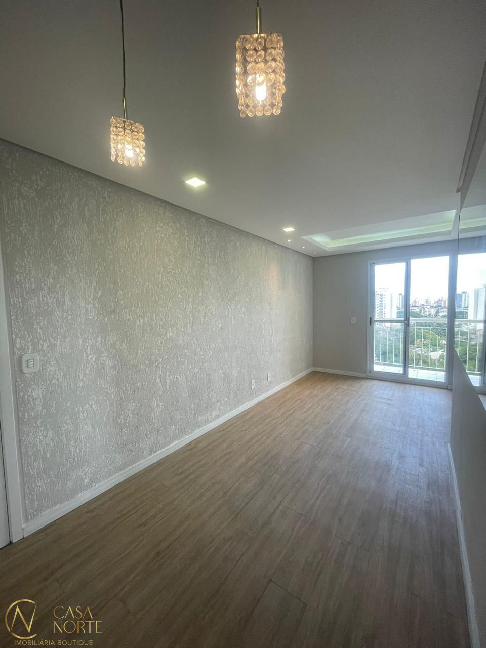 Apartamento à venda com 3 quartos, 62m², 1 suíte, 1 vaga, Avenida Assis Brasil no bairro São Sebastião em Porto Alegre