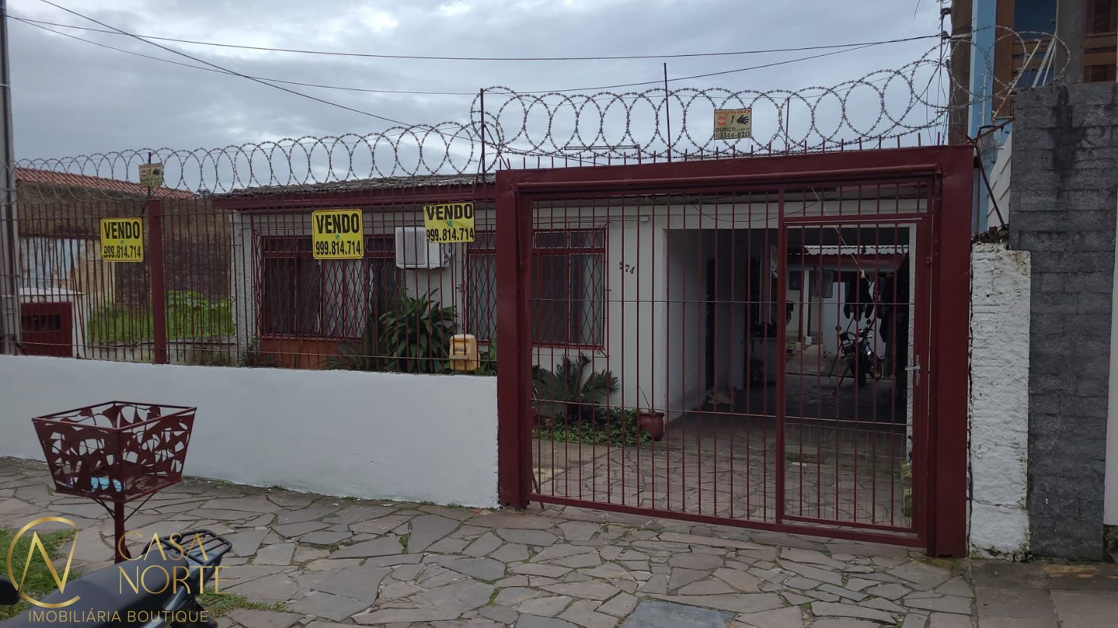 Casa à venda com 3 quartos, 120m², 2 suítes, 1 vaga, Rua Coronel João Pacheco de Freitas no bairro Jardim Itu em Porto Alegre