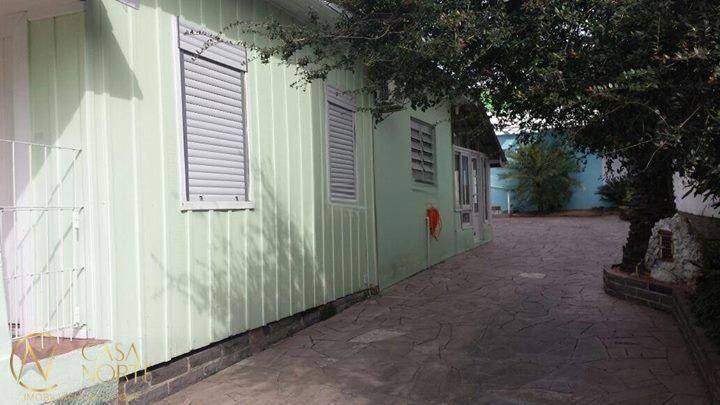 Casa à venda com 3 quartos, 492m², 1 suíte, 4 vagas, Rua São Sepé no bairro Vila Jardim em Porto Alegre