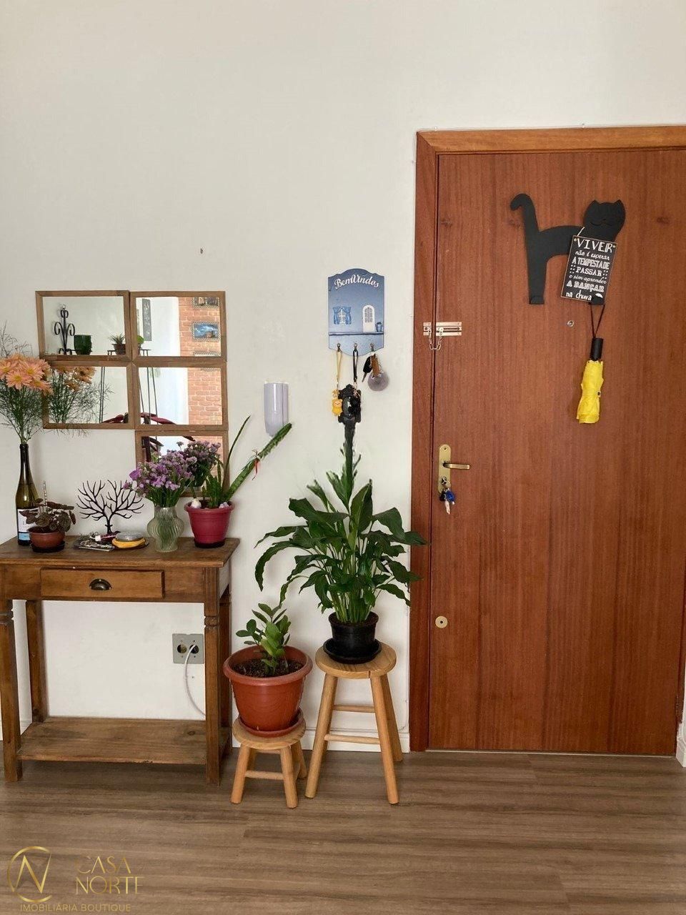 Apartamento à venda com 2 quartos, 47m², Rua Diomário Moojen no bairro Cristal em Porto Alegre
