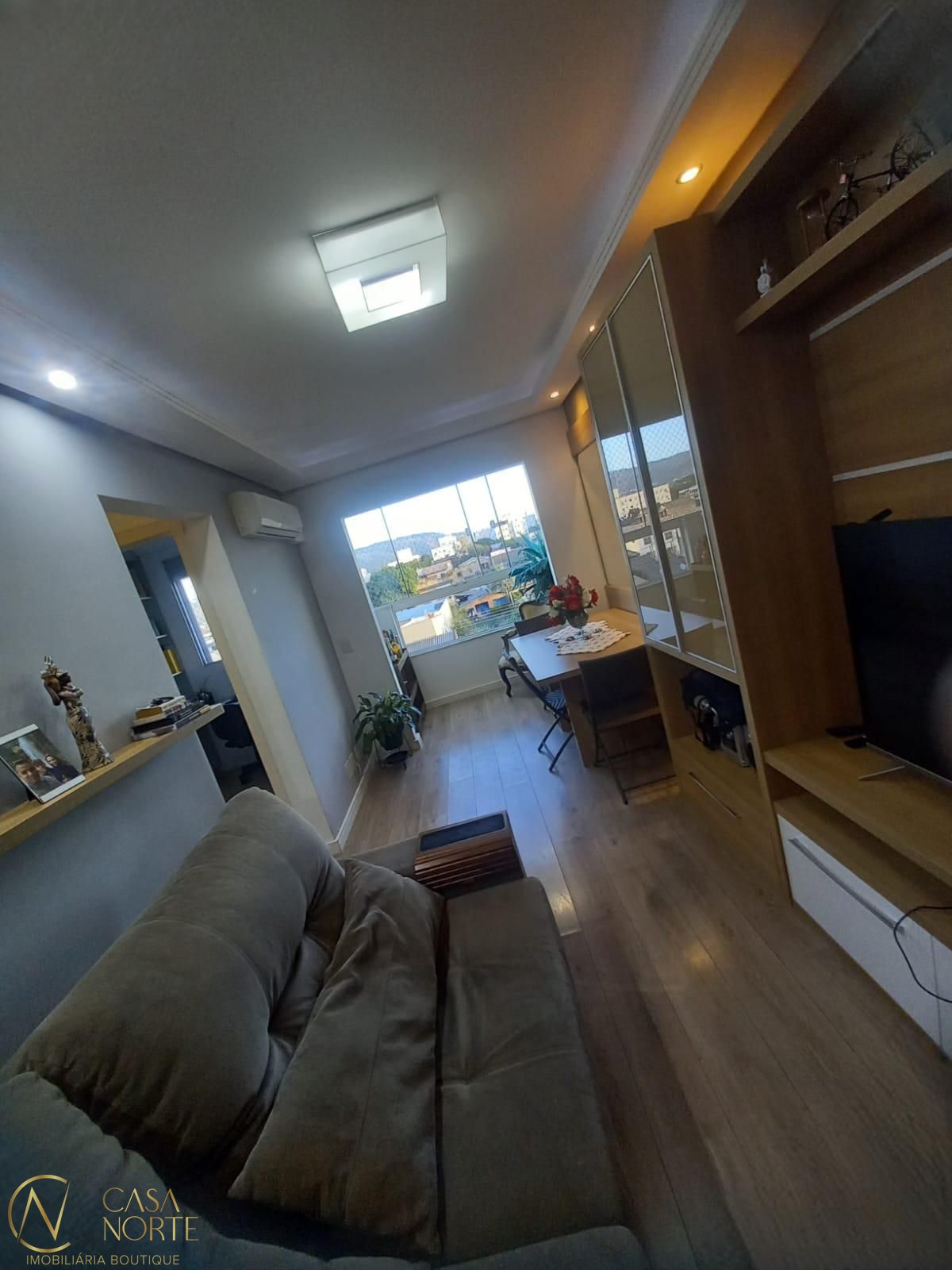 Apartamento à venda com 3 quartos, 63m², 1 suíte, 1 vaga, Rua Tenente Ary Tarrago no bairro Jardim Itu em Porto Alegre