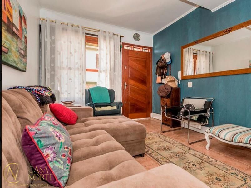 Casa à venda com 2 quartos, 98m², 1 suíte, 1 vaga, Avenida Karl Iwers no bairro Jardim Itu em Porto Alegre