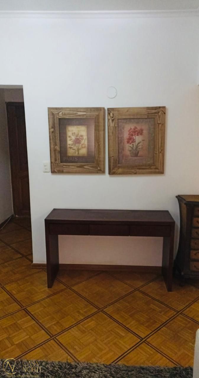 Apartamento à venda com 2 quartos, 74m², 1 vaga, Avenida Carlos Gomes no bairro Boa Vista em Porto Alegre