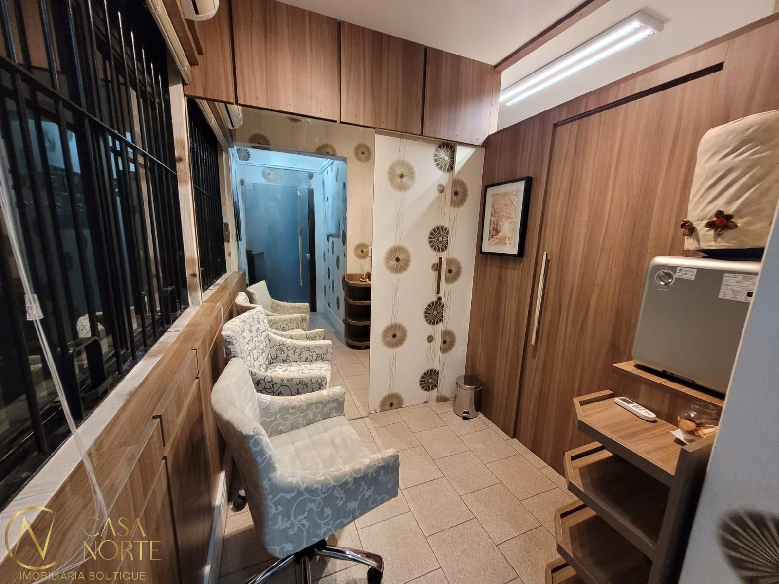 Sala Comercial à venda com 1 quarto, 42m², Rua Sport Club São José no bairro Passo da Areia em Porto Alegre