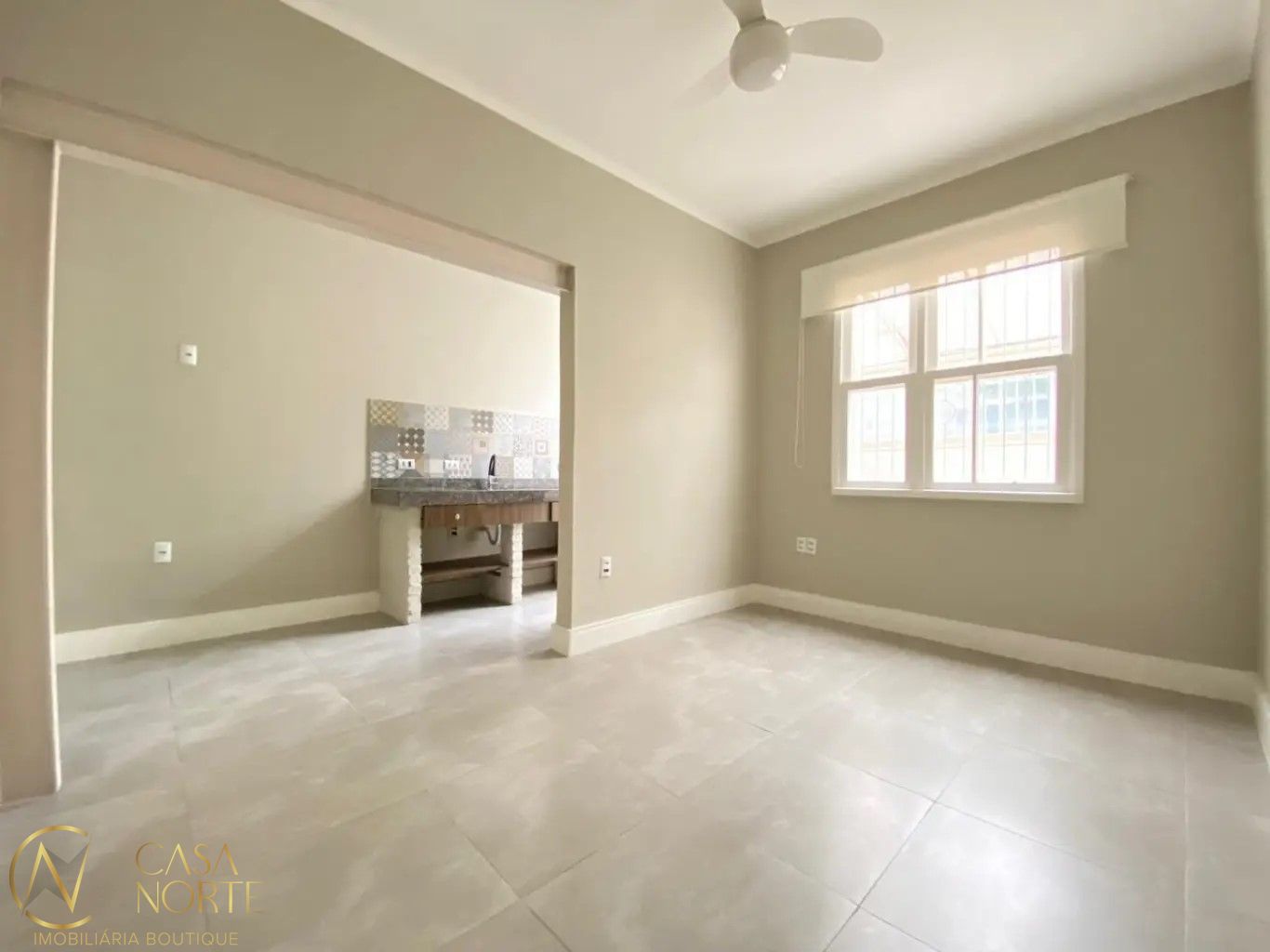 Apartamento à venda com 1 quarto, 47m², Rua General Neto no bairro Floresta em Porto Alegre