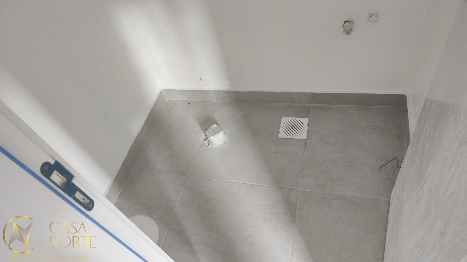 Sala Comercial à venda com 1 quarto, 34m², 1 vaga, Rua Coronel Paulino Teixeira no bairro Rio Branco em Porto Alegre