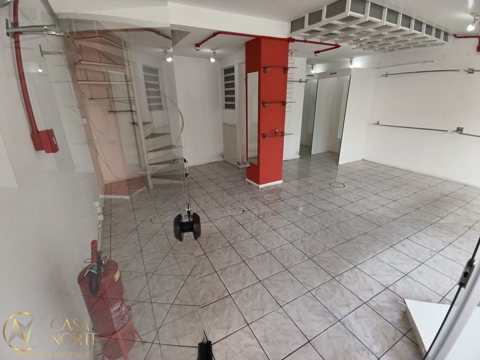 Loja à venda com 1 quarto, 38m², Rua José do Patrocínio no bairro Cidade Baixa em Porto Alegre