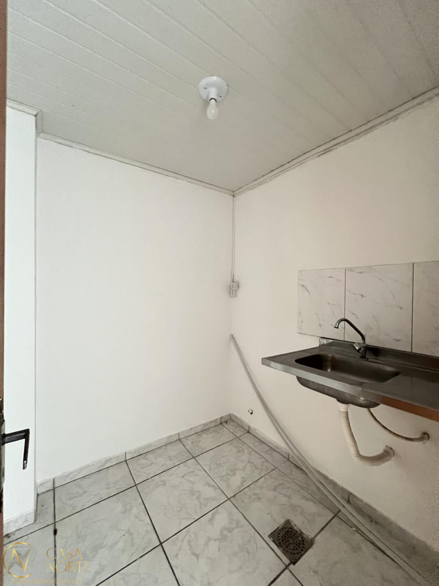Sala Comercial à venda com 1 quarto, 107m², Travessa Francisco de Leonardo Truda no bairro Centro Histórico em Porto Alegre