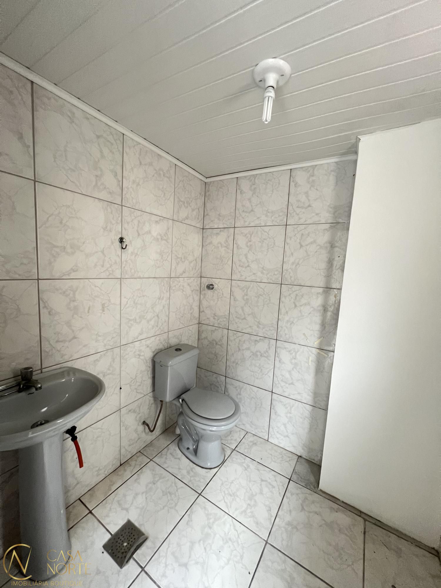 Sala Comercial à venda com 1 quarto, 107m², Travessa Francisco de Leonardo Truda no bairro Centro Histórico em Porto Alegre