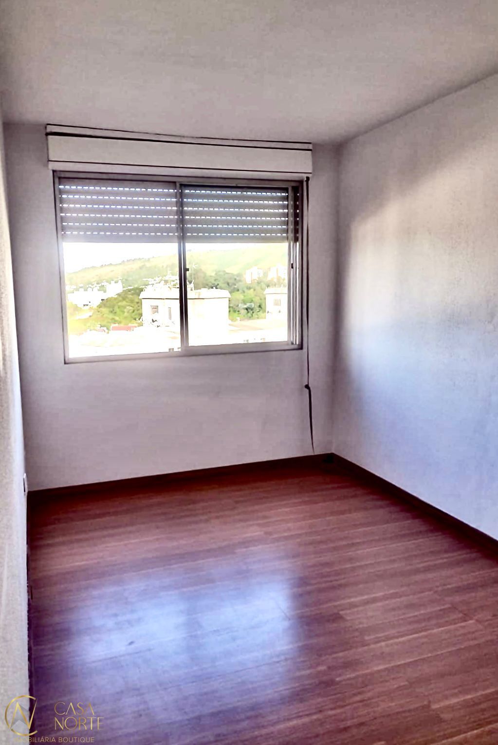 Apartamento à venda com 2 quartos, 56m², 1 vaga, Rua Doutor Otávio Santos no bairro Jardim Sabará em Porto Alegre