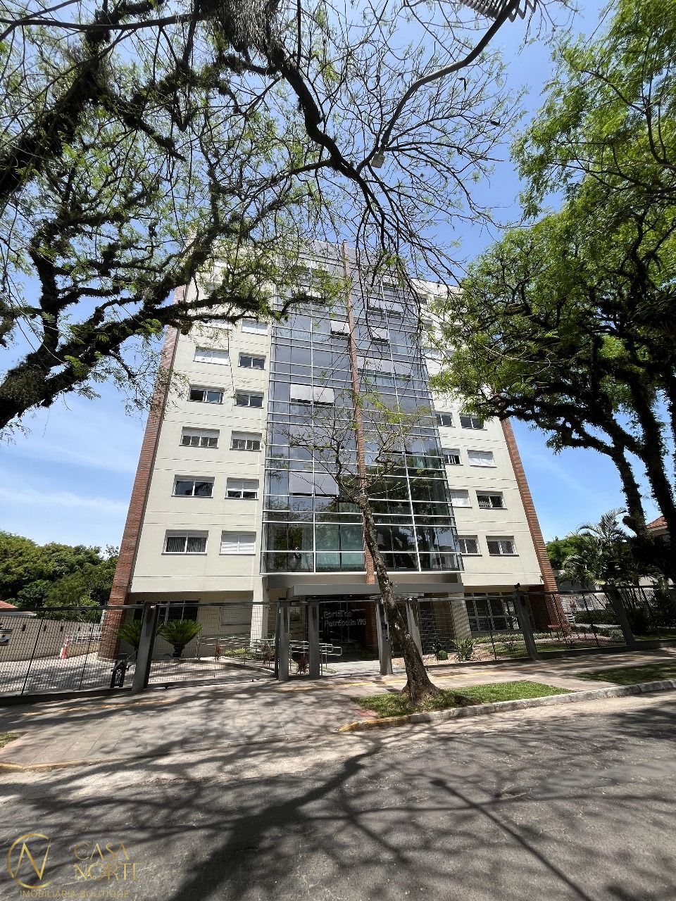 Apartamento à venda com 3 quartos, 114m², 1 suíte, 2 vagas, Rua Saica no bairro Petrópolis em Porto Alegre