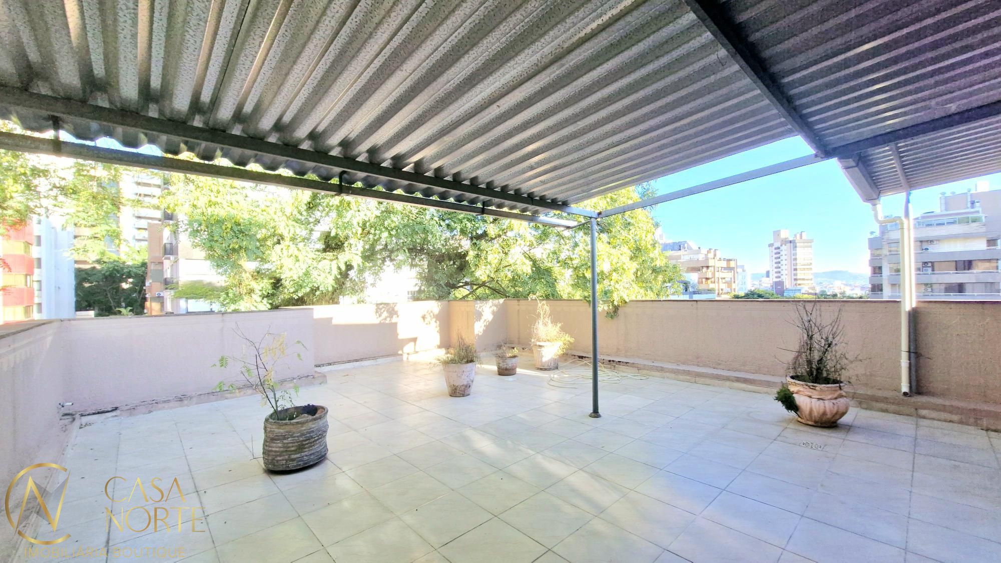 Cobertura à venda com 3 quartos, 225m², 1 suíte, 2 vagas, Avenida Lageado no bairro Petrópolis em Porto Alegre