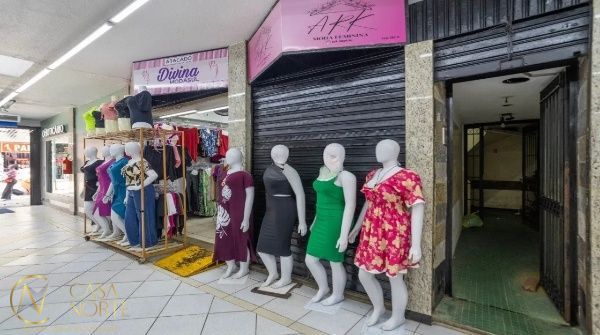Loja à venda com 3 quartos, 194m², Rua Voluntários da Pátria no bairro Centro Histórico em Porto Alegre