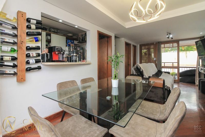 Casa à venda com 3 quartos, 183m², 1 suíte, 3 vagas, Egon Renner no bairro Ipanema em Porto Alegre